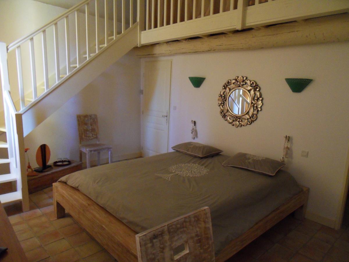 Domaine De L'Olibaou Bed and Breakfast Venelles Exteriör bild